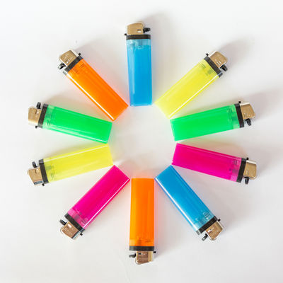 Disposable Plastic Flint Lighter with 5 Colors and 8.0*2.37*1.18 cm