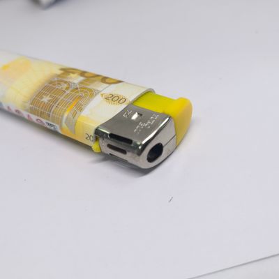 Customized Request ISO9994 Europe Market Plastic Lighter with Cool Smoking Electronic