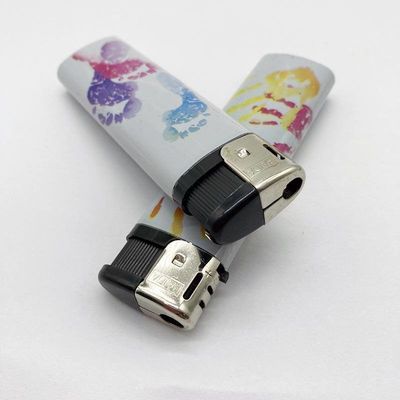 Dongyi Custom Pattern Butane Torch Cigarette Electric Lighter Samples US 0.01/Piece